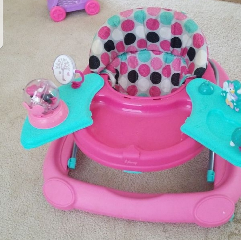 Disney Minnie Mouse musical walker